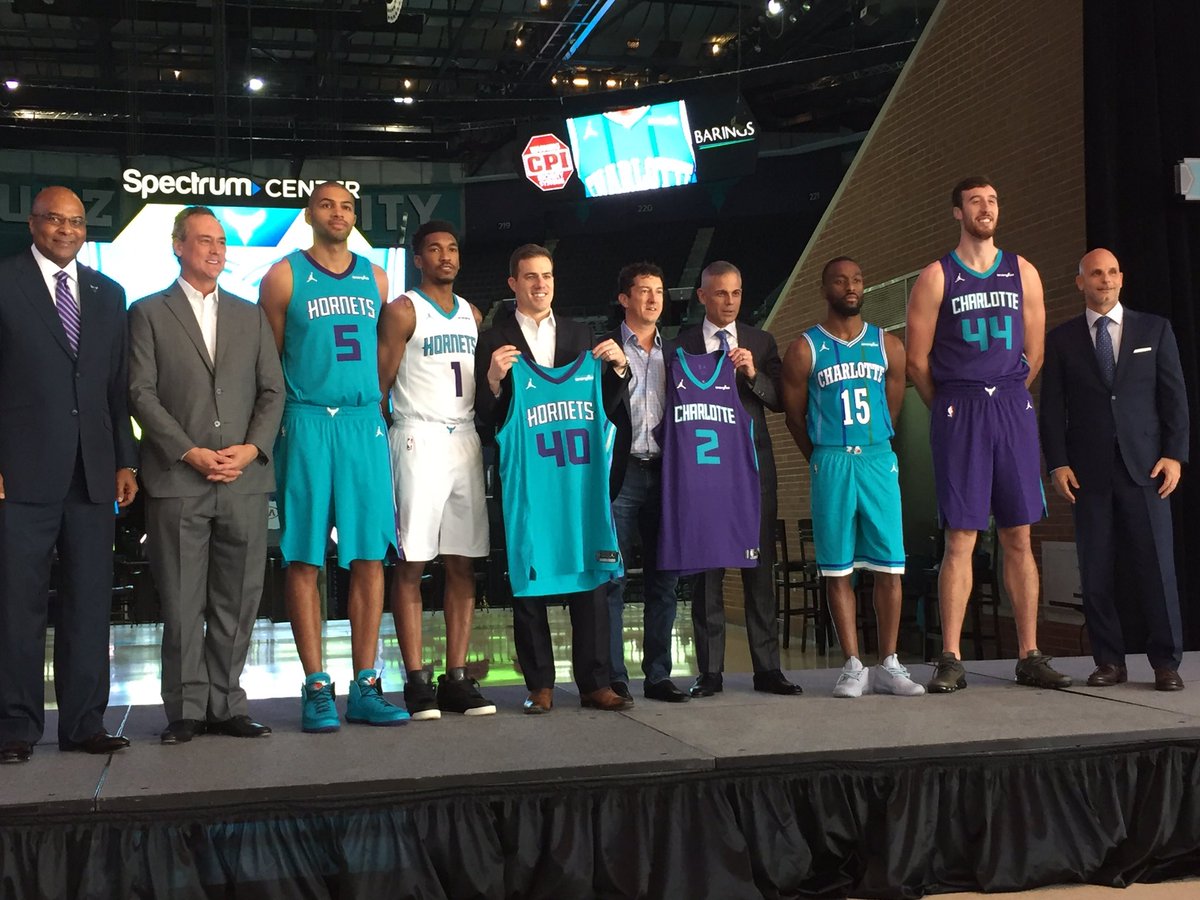 NBA - LendingTree nouveau sponsor maillot des Charlotte Hornets - SportBuzzBusiness.fr