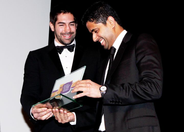 PSG : Nasser Al-Khelaïfi reçoit le prix de la Personnalité du Sport Business 2011