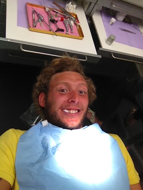 Twitpic : Amaury Leveaux chez le dentiste