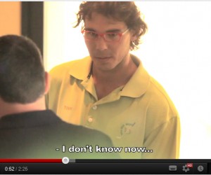 Rafa Nadal travaille sa « Poker Face » et son Bluff dans une caméra caché pour PokerStars