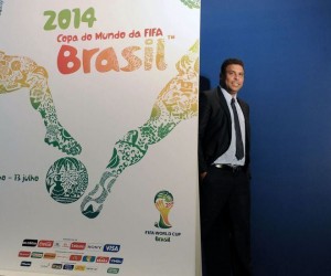 Ronaldo dévoile l’affiche officielle de la Coupe du Monde Brésil 2014