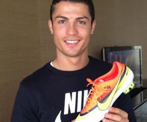Nouvelle paire Nike Mercurial Vapor IX pour Cristiano Ronaldo (Collection CR7 été 2013)