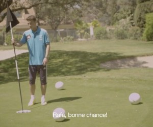 Real Madrid : Varane, Higuaín, Özil et Fábio Coentrão se défient au « Golf-Foot » sur le green (vidéo)