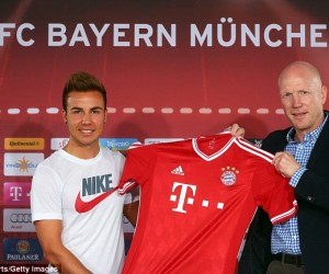 Le Bayern Munich s’excuse auprès d’adidas pour le T-Shirt Nike porté par Mario Götze lors de sa présentation