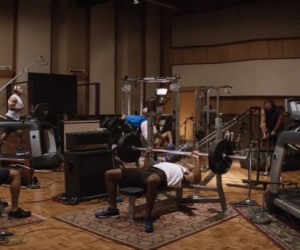 Gillette réalise un clip à partir des sons produits par des joueurs NFL en salle de muscu (Training Tracks)