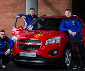 Une Chevrolet dédicacé par l’équipe de Manchester United aux enchères sur eBay