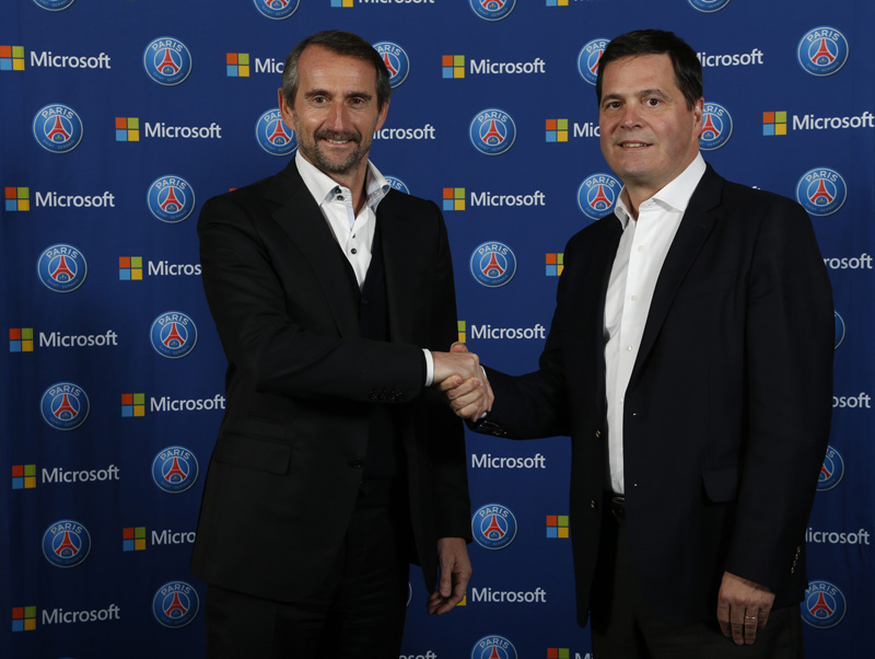 Jean-Claude BLANC, Directeur Général Délégué du Paris Saint-Germain et Alain CROZIER, Directeur Général de Microsoft France