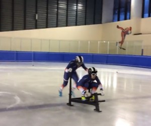 Sochi 2014 – L’Equipe de France Olympique de short-track parodie les JO d’hiver