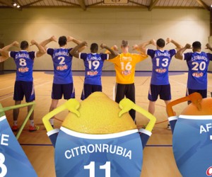 Oasis, Partenaire fruité et décalé de l’Equipe de France de Handball et la bande à Nikola Karabafruic