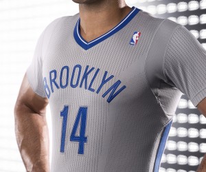 adidas et les Brooklyn Nets dévoilent un maillot alternatif manches courtes
