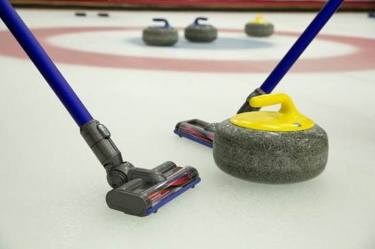 dyson curling aspirateur sochi 2014 vidéo virale