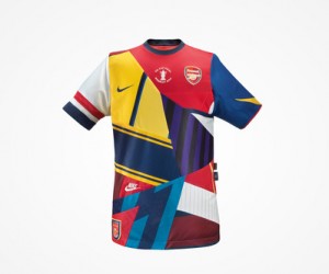 Nike célèbre ses 20 ans de partenariat avec Arsenal via un maillot collector