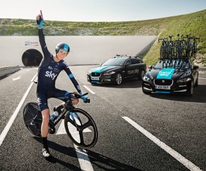 Chris Froome (Team Sky), premier homme à traverser le Tunnel sous la manche à vélo !
