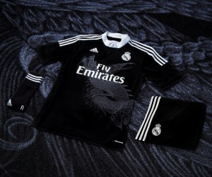Nouveau Maillot noir et dragon du Real Madrid pour la Ligue des Champions (adidas)