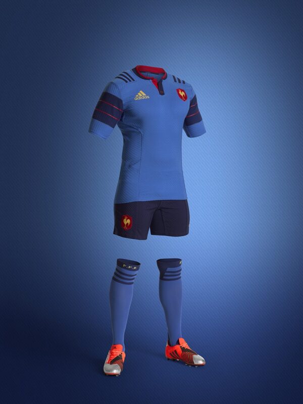 Coupe du Monde 2019 de rugby : le maillot du XV de France en vidéo