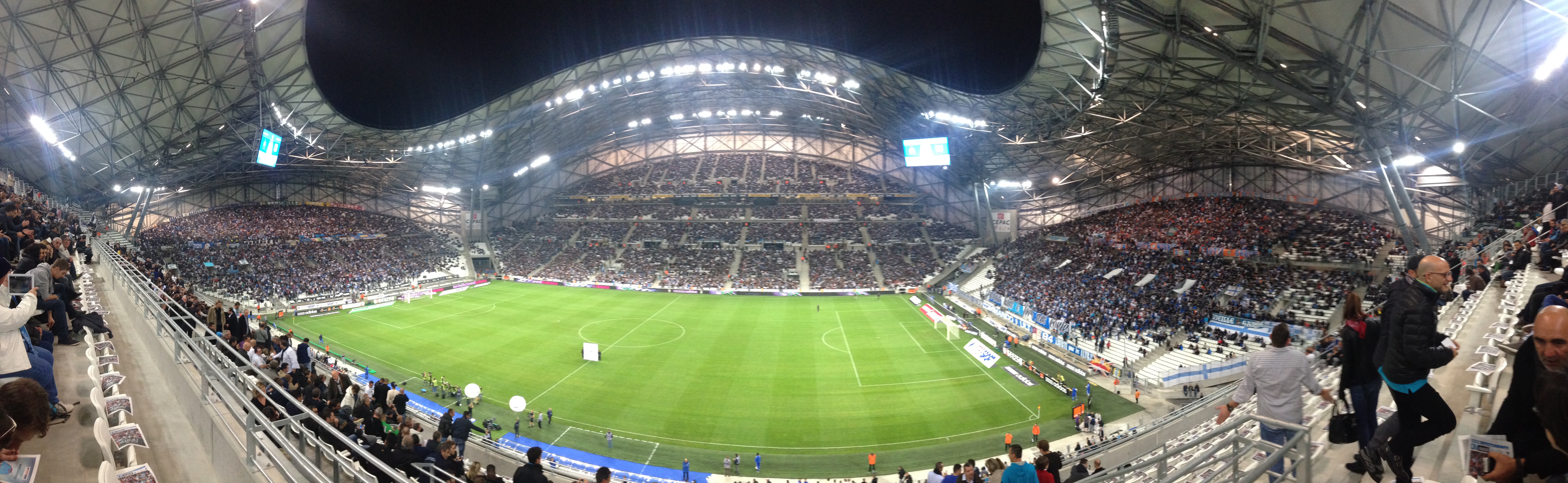À Marseille, le stade Vélodrome et l'OM, une histoire qui dure