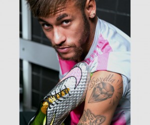 Nike s’inspire du tatouage diamant de Neymar pour la nouvelle chaussure Hypervenom Liquid Diamond