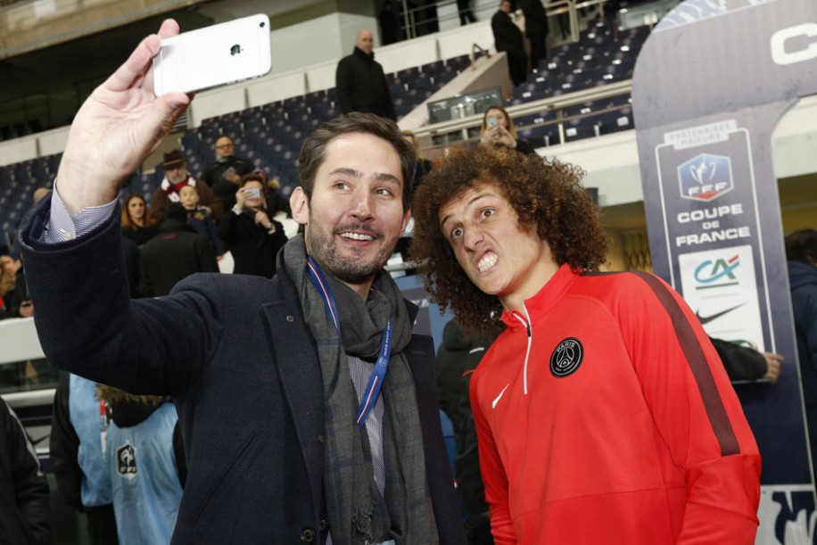 Kevin Systrom Instagram selfie David Luiz PSG