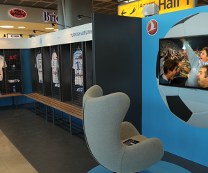 Turkish Airlines installe le vestiaire de l’OM dans l’aéroport de Marseille et mesure les émotions des Fans