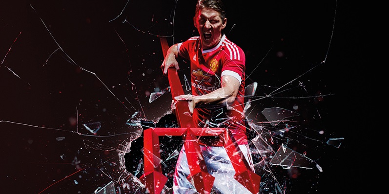 Bastian Schweinsteiger manchester united adidas kit