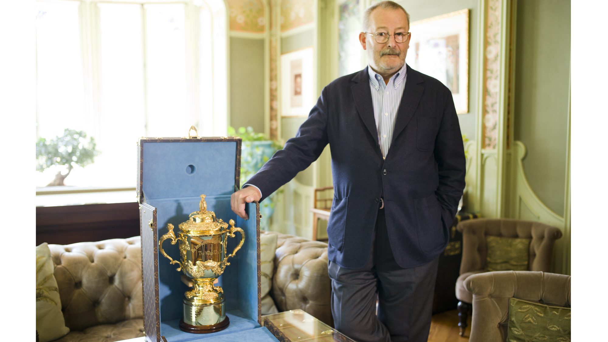 malle Louis Vuitton trophée coupe du monde de rugby 2015