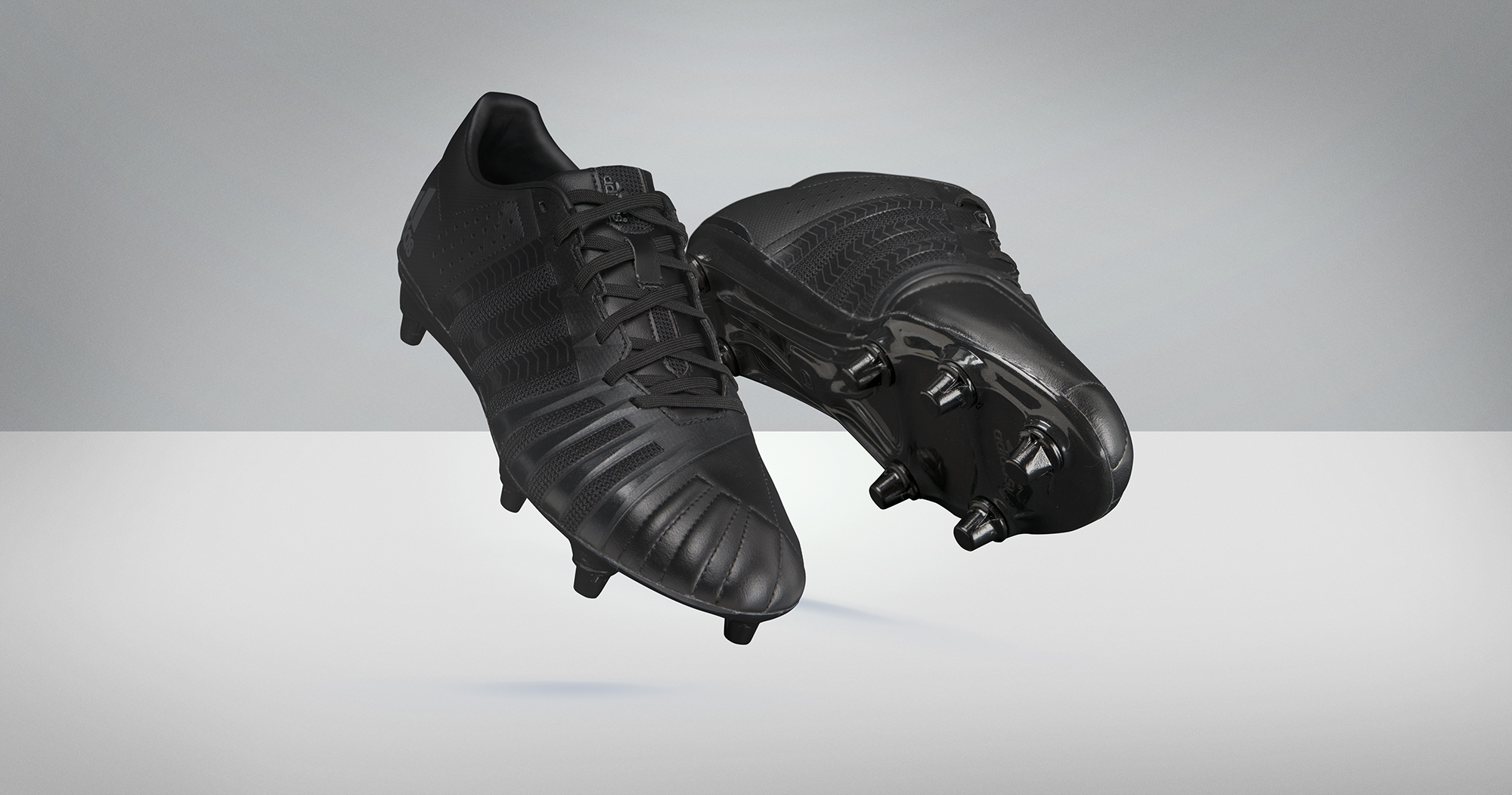 chaussure rugby adidas all black
