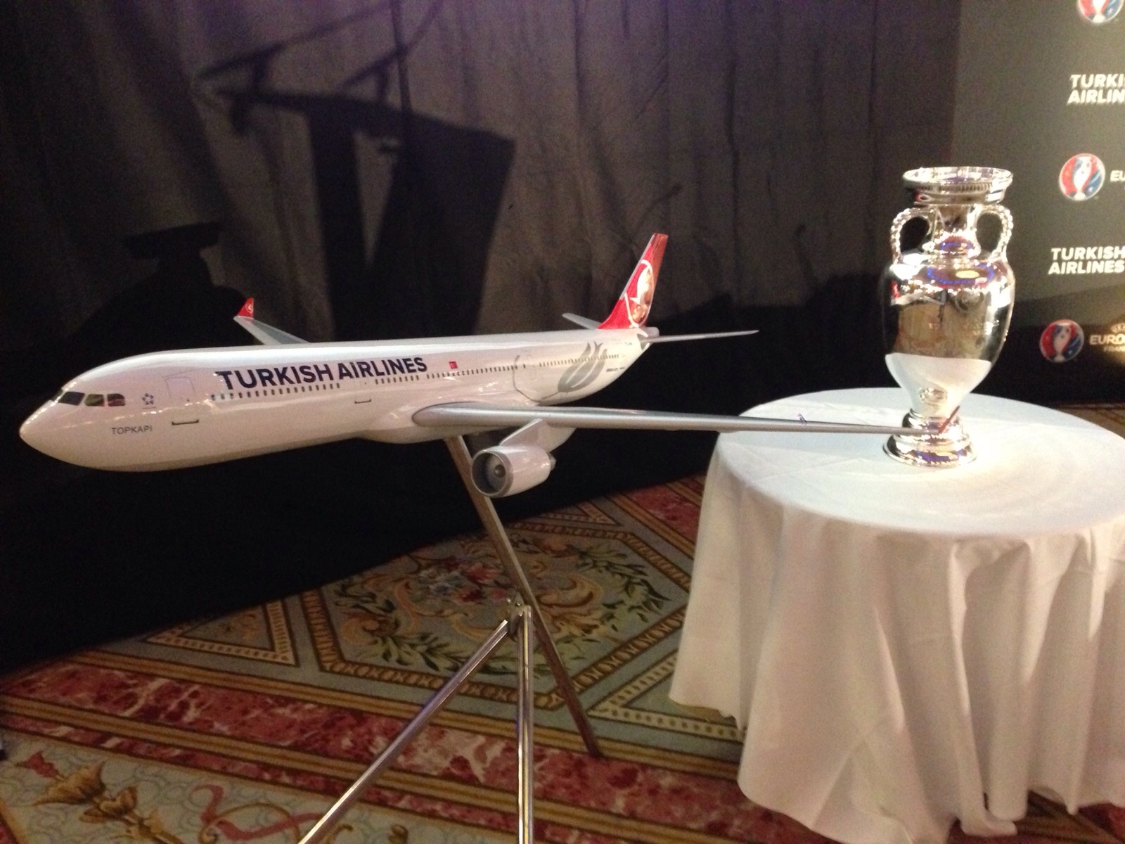turkish airlines euro 2016 partenaire et sponsor officiel UEFA