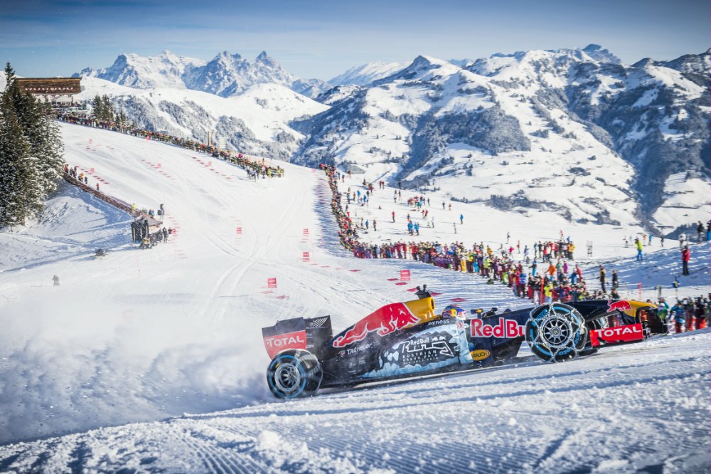 F1 Red Bull Racing Show Run 2016 Austria - Kitzbuhel Max Verstappen