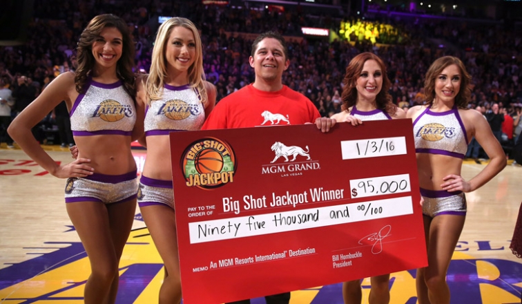 big shot lakers half-court NBA jackpot 95 000$