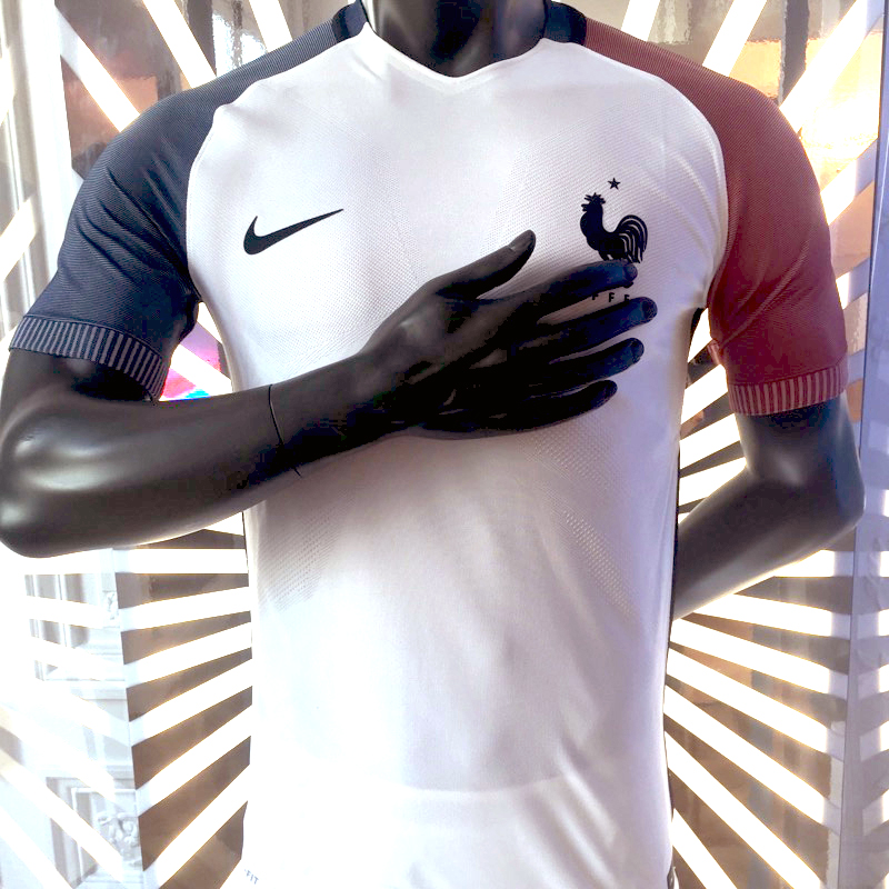 NOuveau maillot extérieur Equipe de france euro 2016