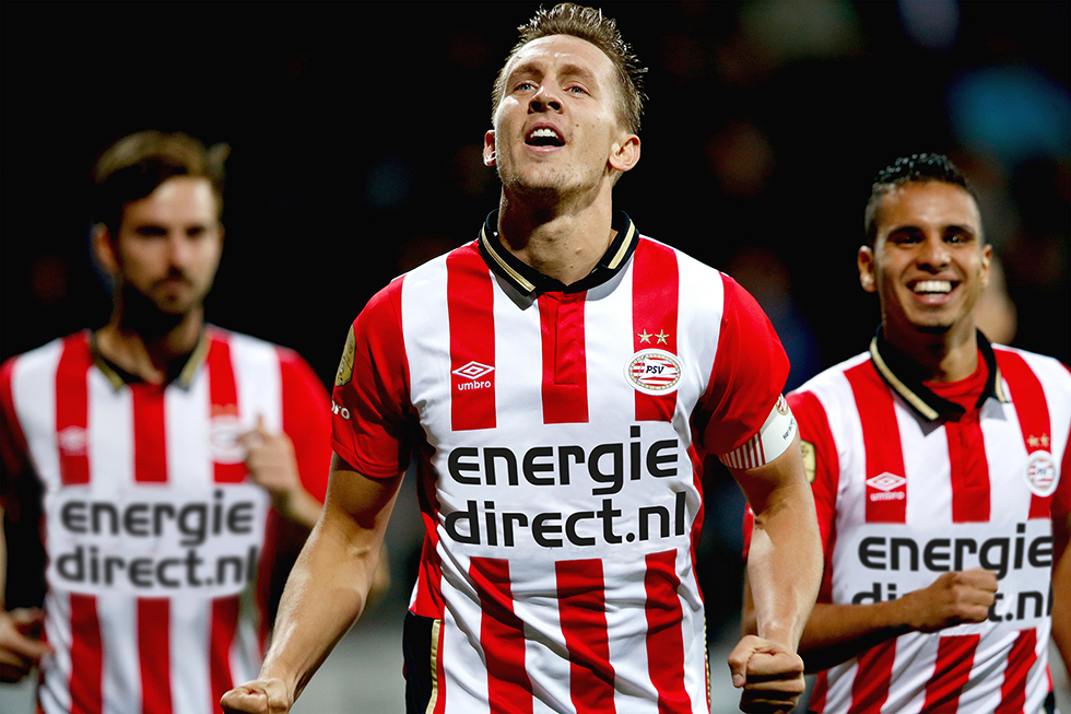 Onderwerp/Subject: PSV - Eredivisie Reklame: Club/Team/Country: 1 Seizoen/Season: 2015/2016 FOTO/PHOTO: Luuk DE JONG (FRONT) of PSV celebrating his goal with Adam MAHER (BEHIND) of PSV ( 0 - 1 ). (Photo by PICS UNITED) Trefwoorden/Keywords: #02 $69 ±1434139438776 Photo- & Copyrights © PICS UNITED P.O. Box 7164 - 5605 BE EINDHOVEN (THE NETHERLANDS) Phone +31 (0)40 296 28 00 Fax +31 (0) 40 248 47 43 http://www.pics-united.com e-mail : sales@pics-united.com (If you would like to raise any issues regarding any aspects of products / service of PICS UNITED) or e-mail : sales@pics-united.com ATTENTIE: Publicatie ook bij aanbieding door derden is slechts toegestaan na verkregen toestemming van Pics United. VOLLEDIGE NAAMSVERMELDING IS VERPLICHT! (© PICS UNITED/Naam Fotograaf, zie veld 4 van de bestandsinfo 'credits') ATTENTION: © Pics United. Reproduction/publication of this photo by any parties is only permitted after authorisation is sought and obtained from PICS UNITED- THE NETHERLANDS