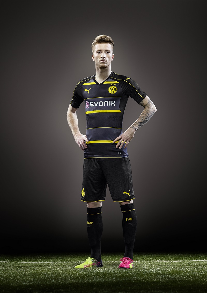 Nouveau maillot away Borussia dortmund 2017 Puma football marco reus