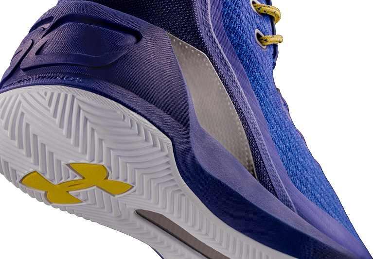 under-armour-curry-3-shoe-basket
