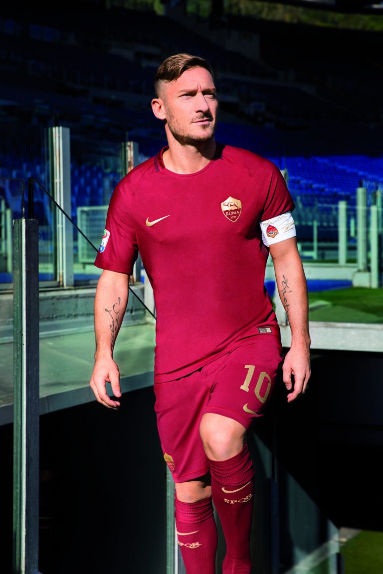 Maillot Football AS Rome Vintage – #10 Totti – Domicile 2016-2017 – Nike – Taille S