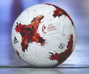 L’UEFA présente le ballon officiel adidas du Championnat d’Europe féminin 2017