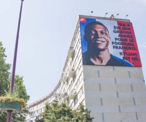 Nike et Mbappé de retour sur la façade d’un immeuble à Bondy suite à la victoire en Coupe du Monde 2018
