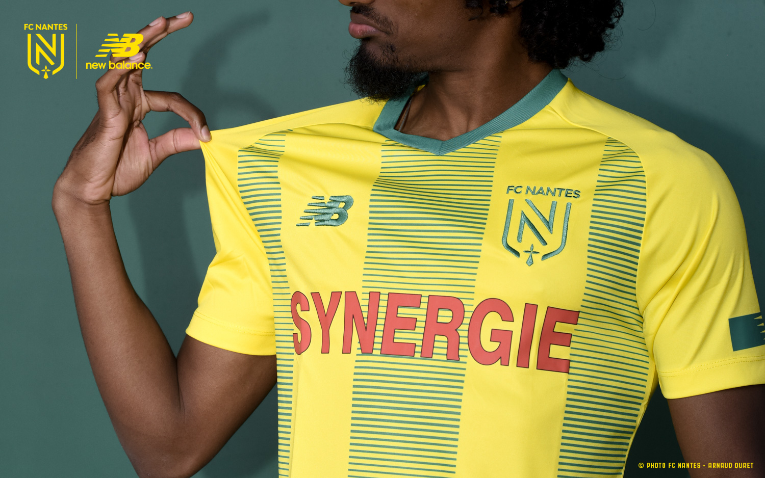Le FC Nantes dévoile son nouveau logo et son nouveau maillot domicile pour  2019-2020 