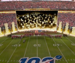 La NFL rend hommage aux 100 meilleurs joueurs dans une cérémonie en « réalité mixte » lors du Super Bowl