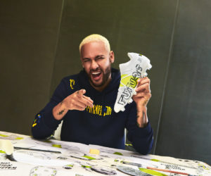 Puma dévoile la nouvelle paire de chaussures de Neymar avec la FUTURE Z teaser 1.1 blanche et jaune