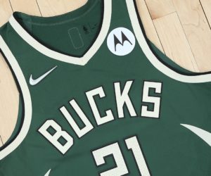NBA – Motorola nouveau sponsor maillot des Milwaukee Bucks