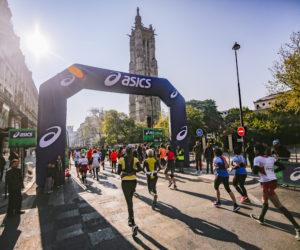 Asics prolonge avec le Marathon de Paris jusqu’en 2025
