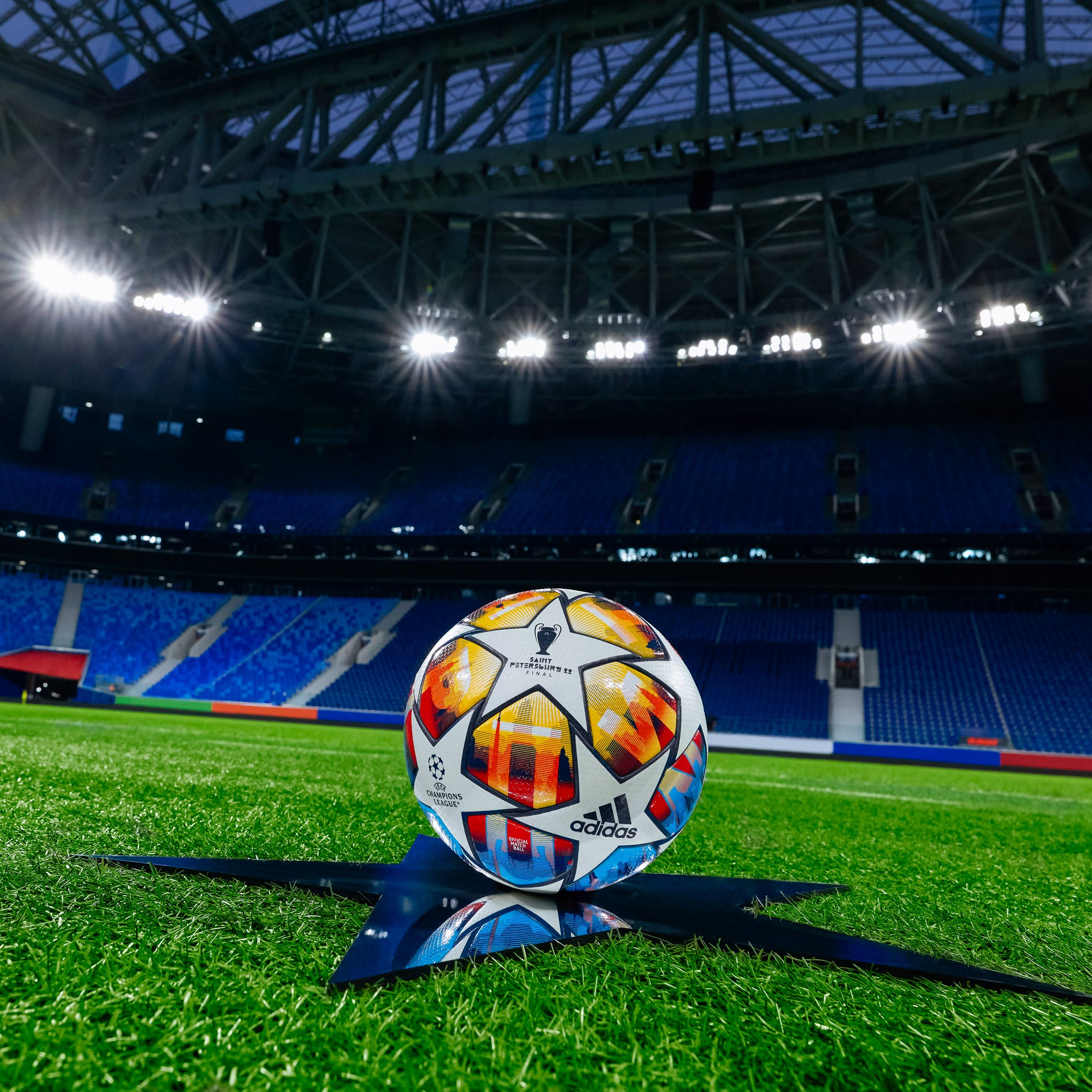 Ballon de foot ligue des champions 2021/2022 Adidas UEFA