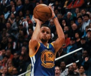 NBA – Under Armour célèbre le nouveau record de paniers à 3 points de Stephen Curry