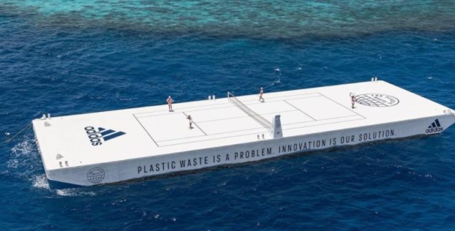 adidas installe un court de tennis flottant sur la grande barrière de corail en marge de l’Open d’Australie 2022