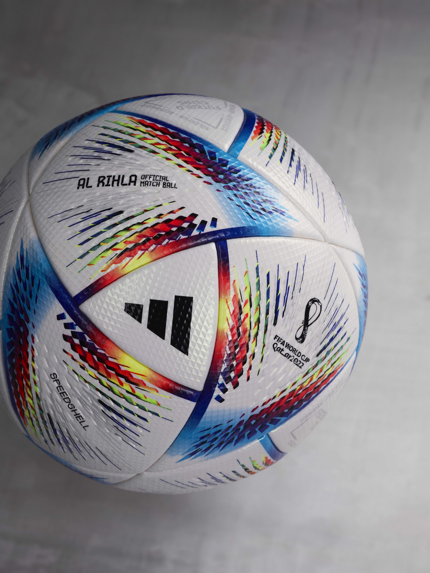 adidas dévoile Al Rihla, le ballon officiel de la Coupe du Monde de  football 2022 organisée au Qatar 