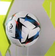 Kipsta (Decathlon) dévoile les nouveaux ballons de la Ligue 1 Uber Eats et Ligue 2 BKT pour la saison 2022-2023