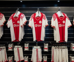 adidas dévoile le nouveau maillot domicile de l’Ajax Amsterdam pour la saison 2022-2023