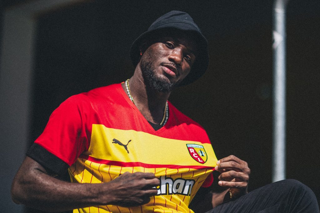 Maillot Third RC Lens 2022-2023 Signé Par Un Joueur - Puma - Occasion