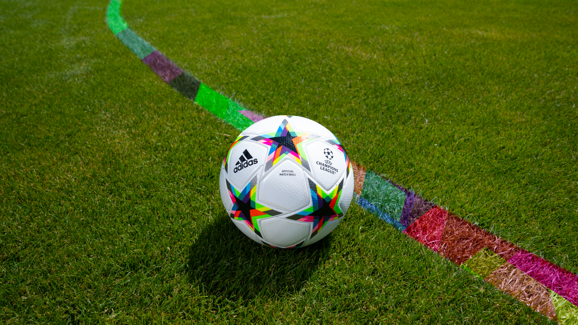 Football. Adidas dévoile le nouveau ballon de la Ligue des Champions