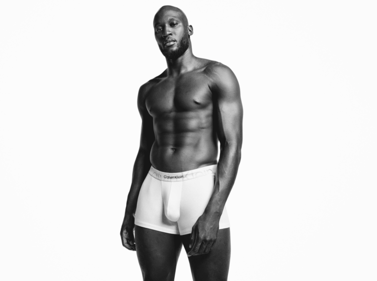 Romelu Lukaku dans la nouvelle campagne Calvin Klein underwear SportBuzzBusiness.fr